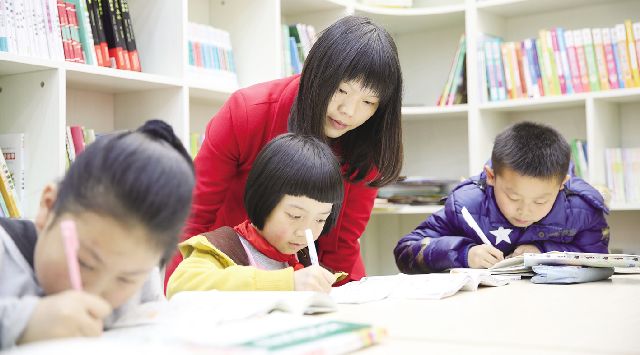 积极、阳光、成长——为本教研团辅讲座助力龙光幼儿园开学季